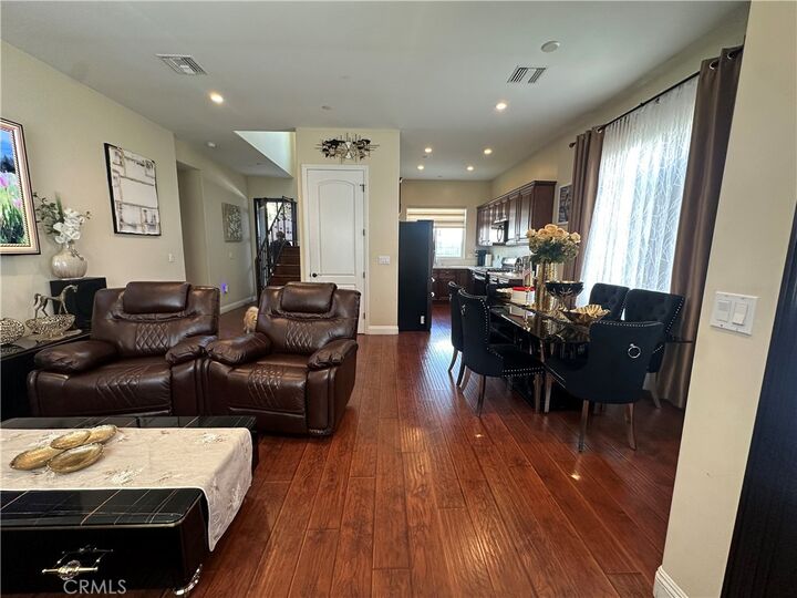 Property Photo:  7611 Lilly Way  CA 91605 