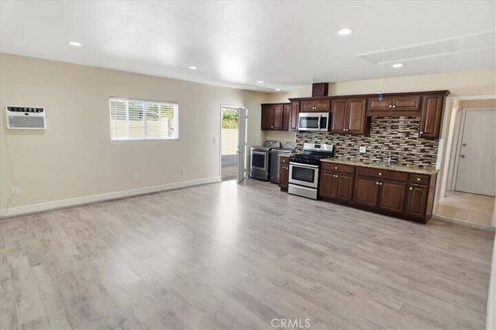Property Photo: 55 Gainsborough CA 91360