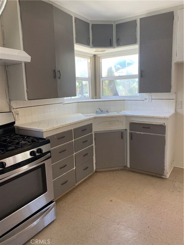 Property Photo:  1529 N Van Ness  CA 92706 