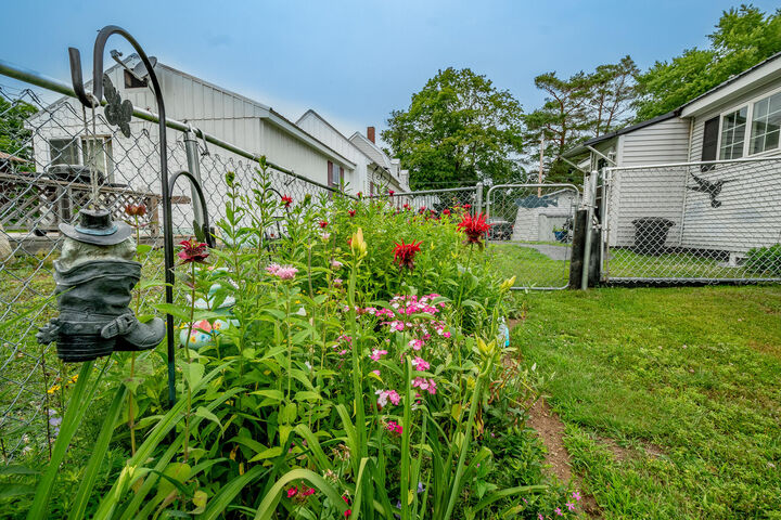 Property Photo:  15 James Street  ME 04920 