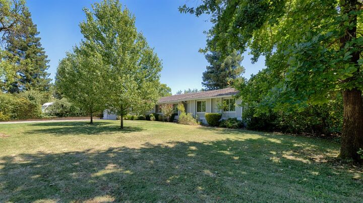 Property Photo: 5960 Long Acres Ct CA 95628