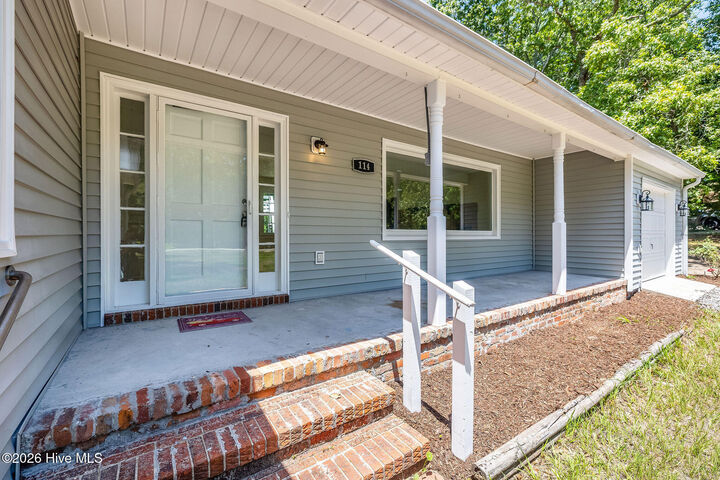 Property Photo: 114 Country Place Road NC 28409