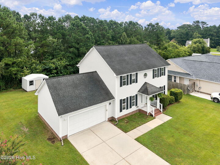 Property Photo:  812 Commons Drive N  NC 28546 