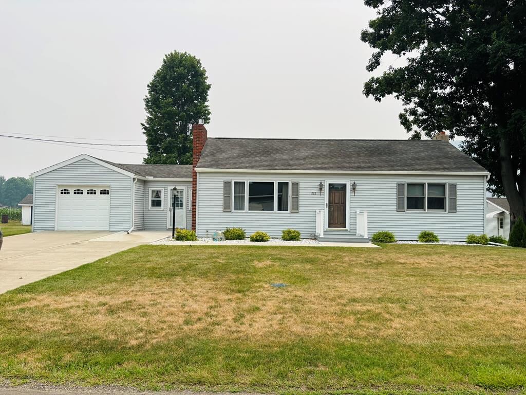Property Photo: 222 Clinton St PA 18840