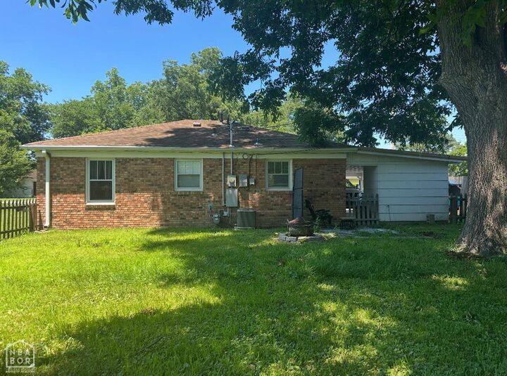 Property Photo: 165 E Poplar AR 72454