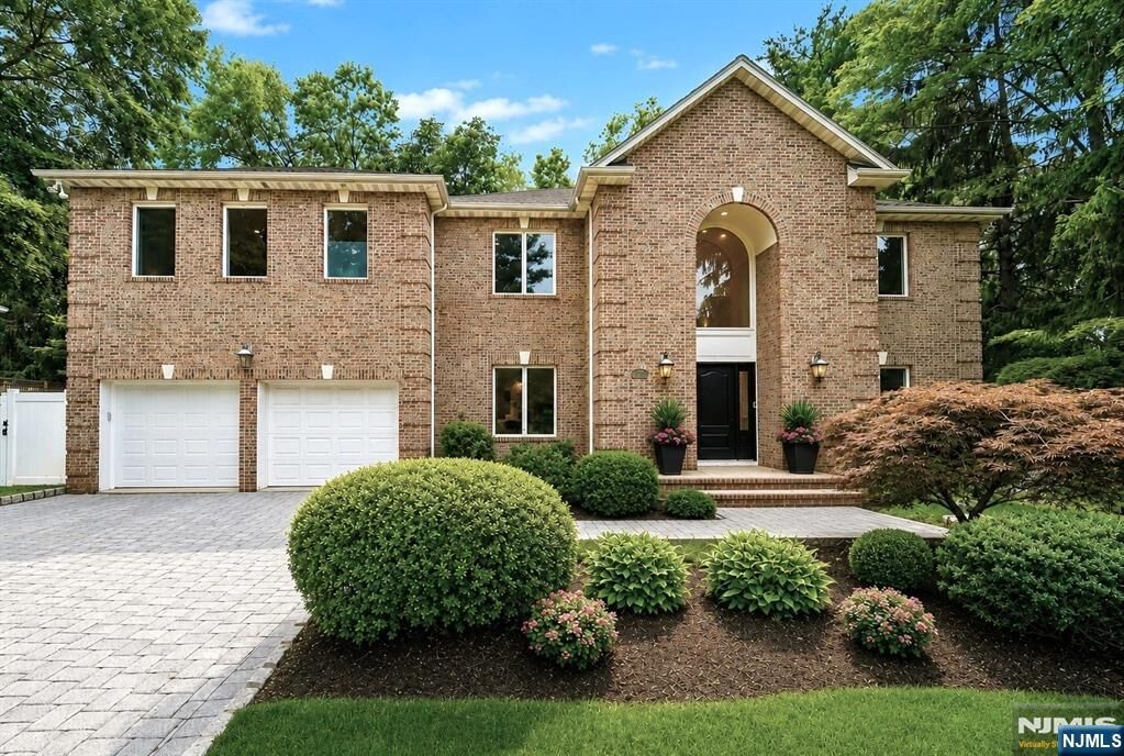 Property Photo:  49 Alpine Drive  NJ 07624 