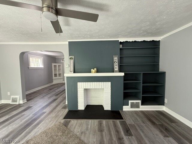 Property Photo: 17901 Delavan Avenue OH 44119
