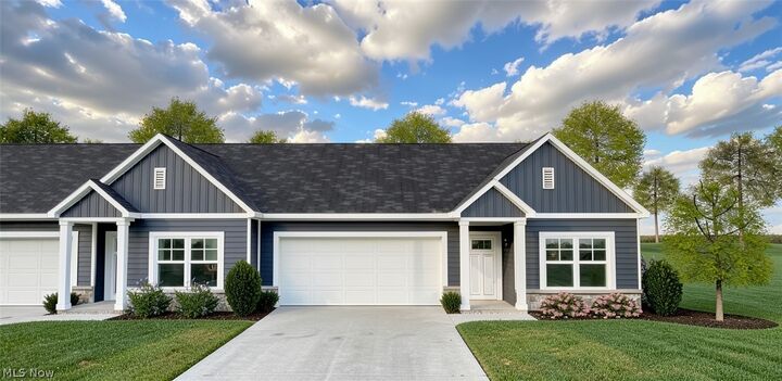 Property Photo:  567 Overlook Road 10  OH 44089 
