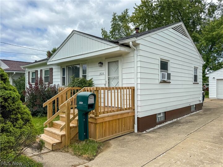 Property Photo:  2824 Linda Drive  OH 44485 