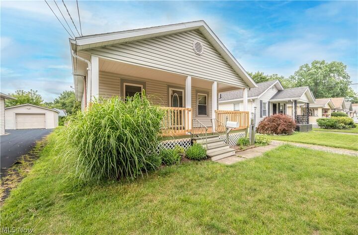 Property Photo:  718 Virginia Avenue  OH 44306 