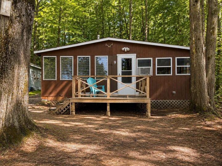 Property Photo:  9 Pinecrest Road  NH 03077 