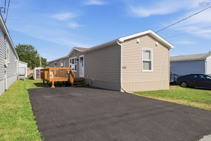 1123 Susan Drive — photo 1