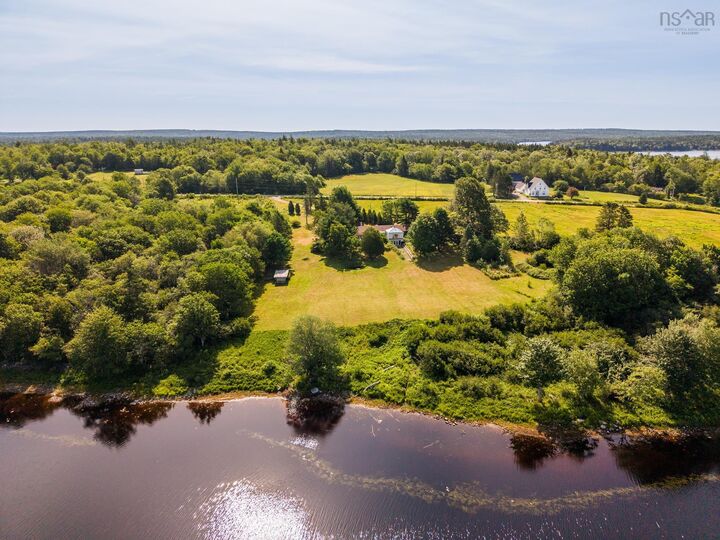 2357 Highway 203 East Kemptville — photo 1