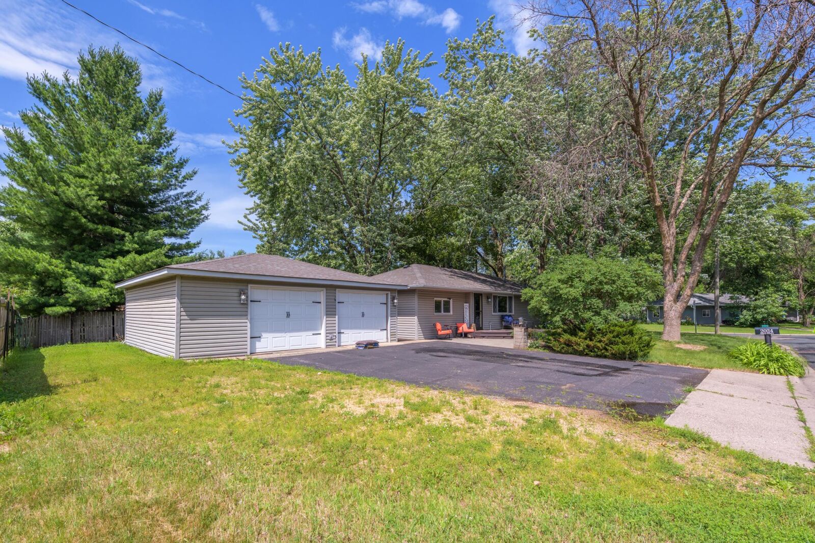 Property Photo:  2024 Maple Street  MN 55033 