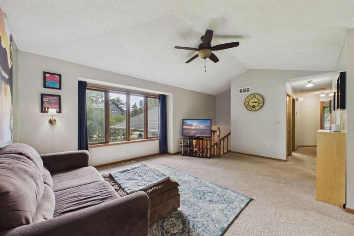 Property Photo:  230 Mahtomedi Avenue  MN 55115 