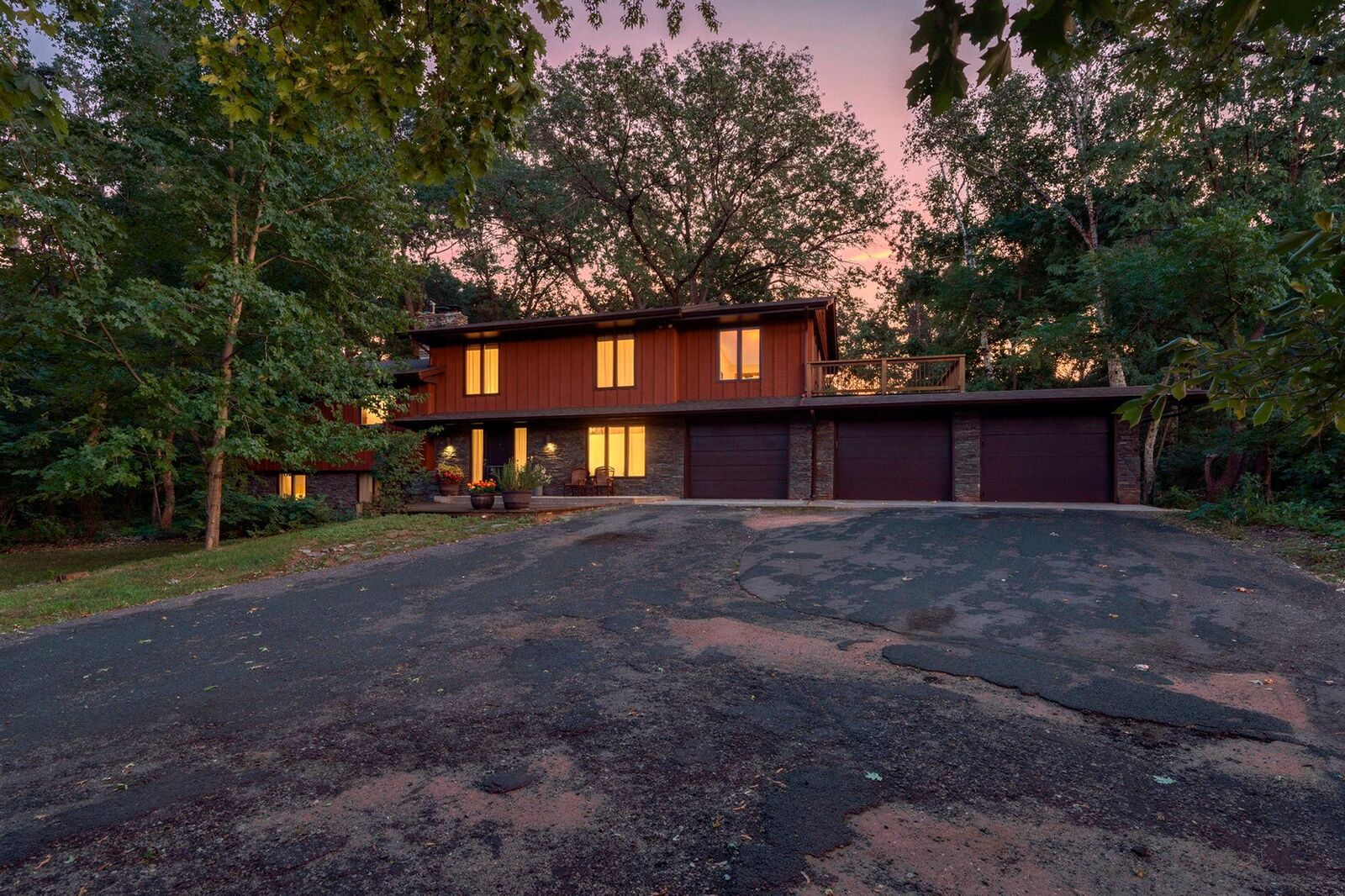 Property Photo:  34 N Oaks Road  MN 55127 