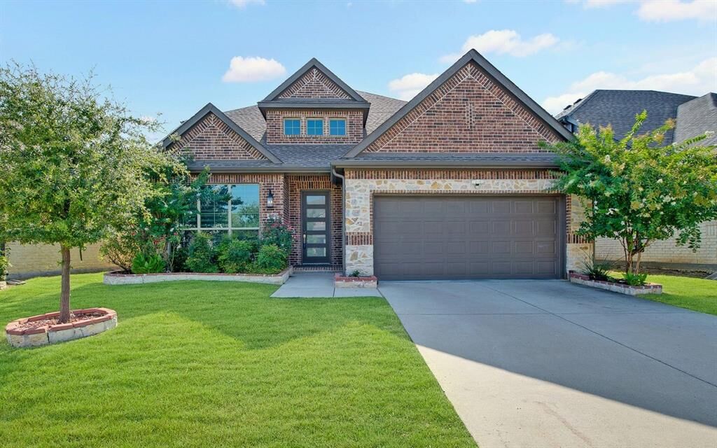 Property Photo:  4000 Nightingale Street  TX 75009 