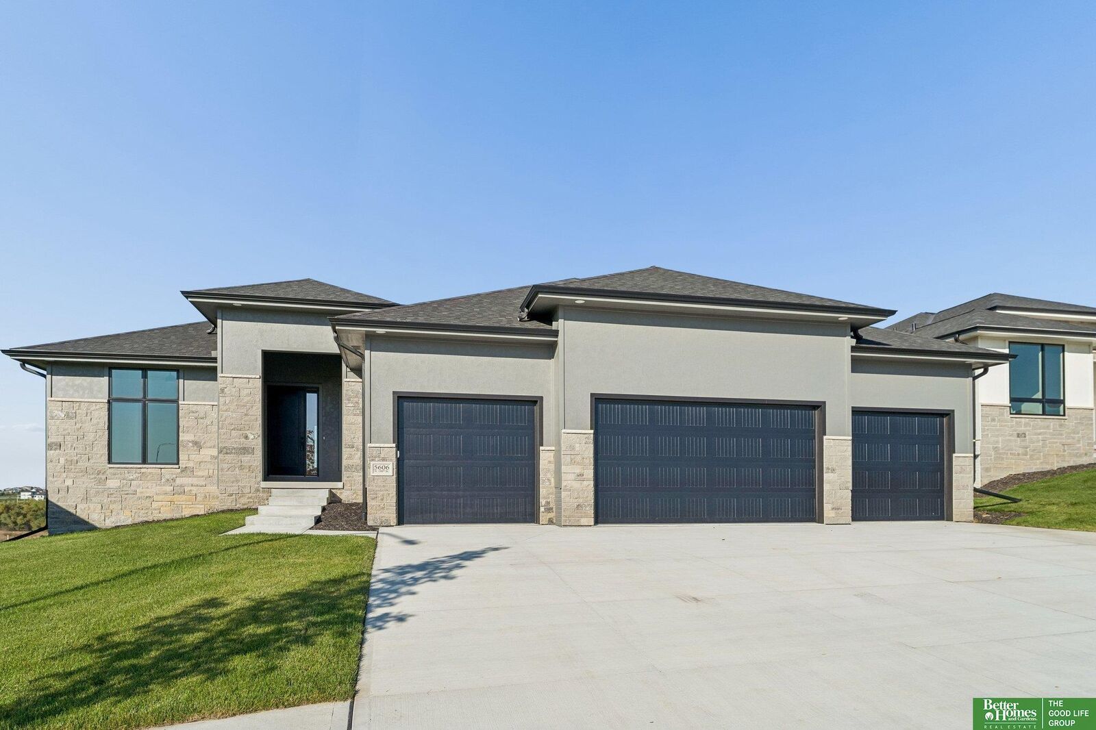 Property Photo:  5606 N 198th Street  NE 68022 