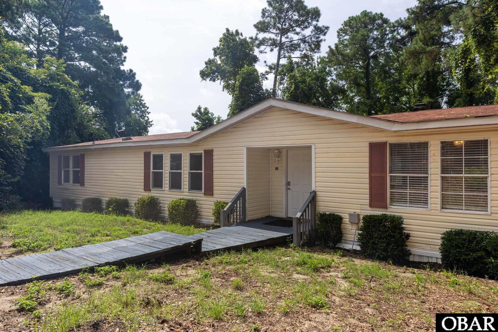 Property Photo: 124 Sea Gull Court NC 27948-9001