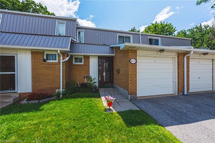 Property Photo: 467 Woodview Road 5 ON L7N 2Z9