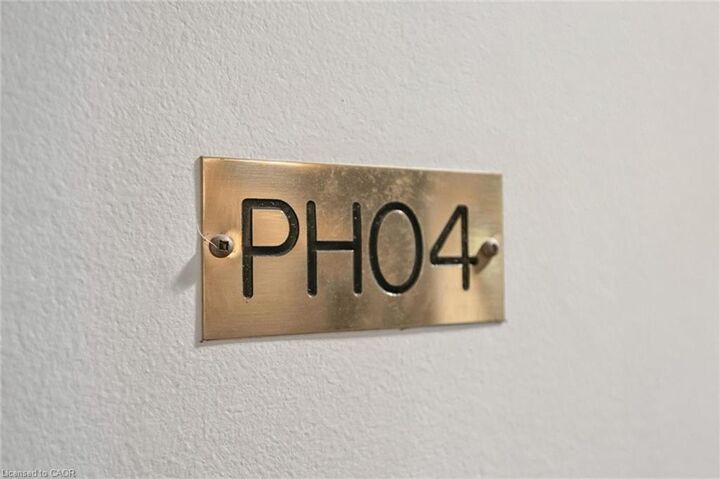 Property Photo: 265 Westcourt Place Ph04 ON N2L 6E4