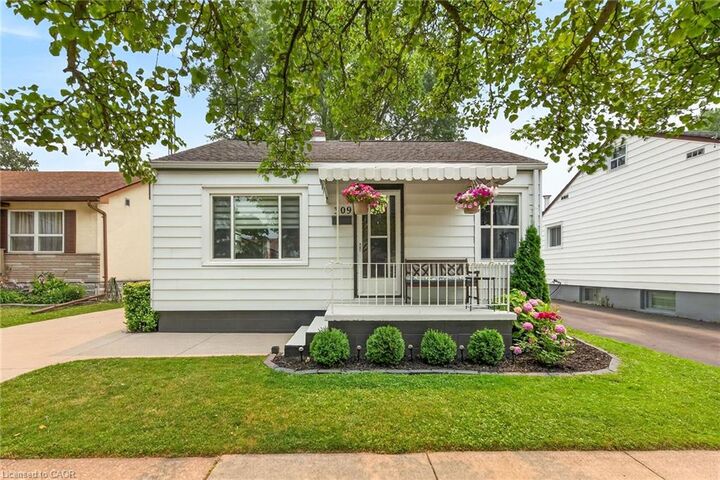 309 Commando Street — photo 1