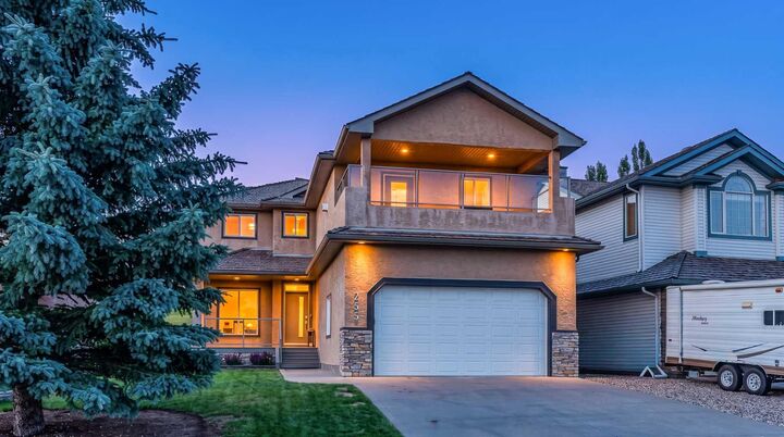 255 Gleneagles View — photo 1