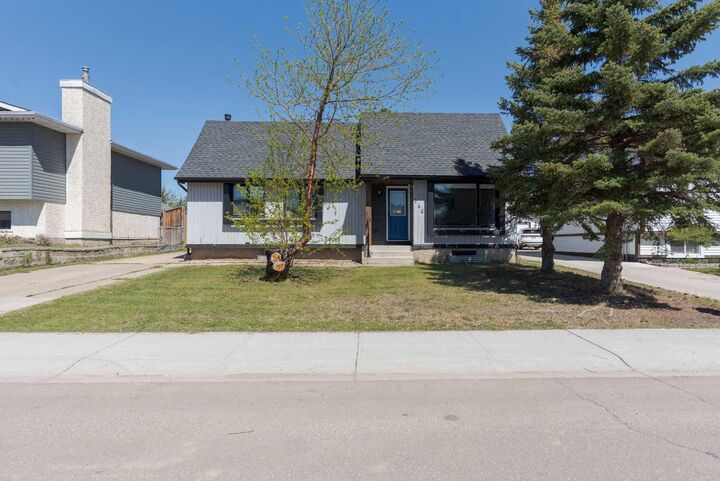 Property Photo: 146 McConachie Crescent AB T9K 1K7