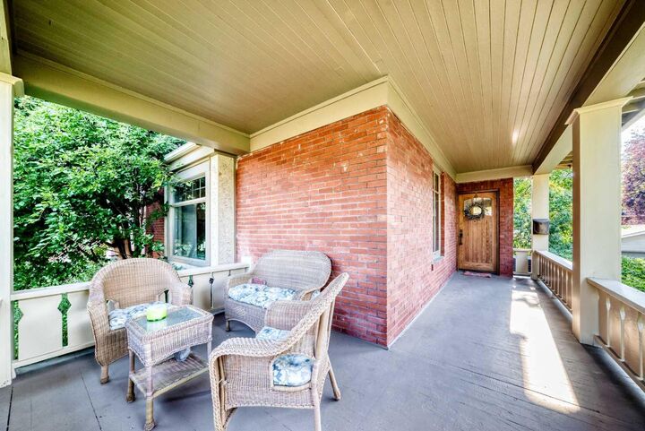 Property Photo: 1925 10 Street SW AB T2T 3G2