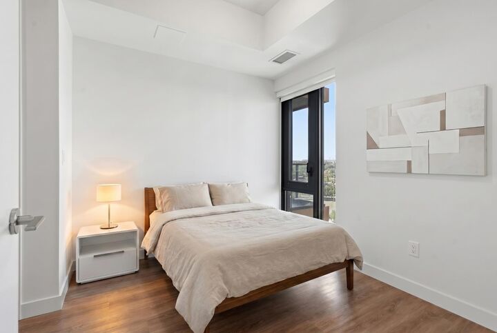 Property Photo:  730 2 Avenue 1313  AB T2P 1R8 