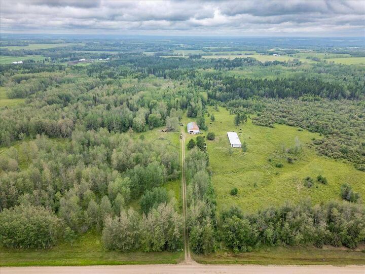 Property Photo: 47510 Rge Rd 31 AB T0C 2T0