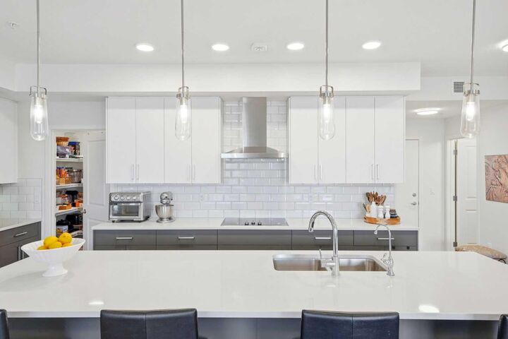 Property Photo: 20295 Seton Way SE 3108 AB T3M 3L2