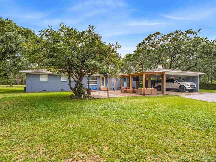 Property Photo:  6209 Willard Norris Rd  FL 32570 