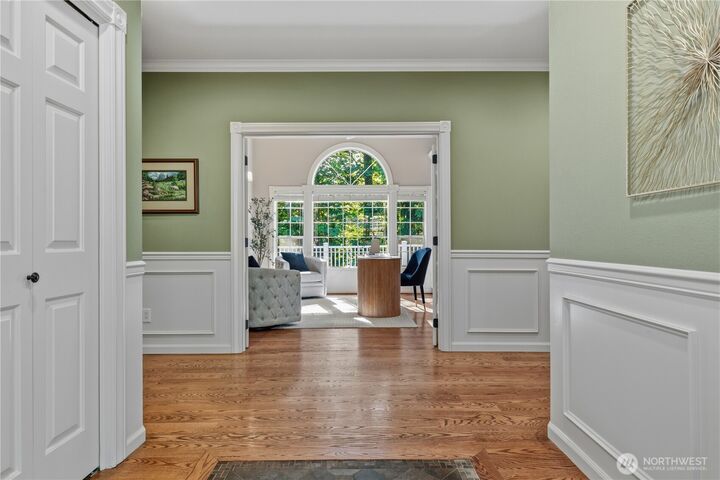 Property Photo: 12385 166th Court NE WA 98052