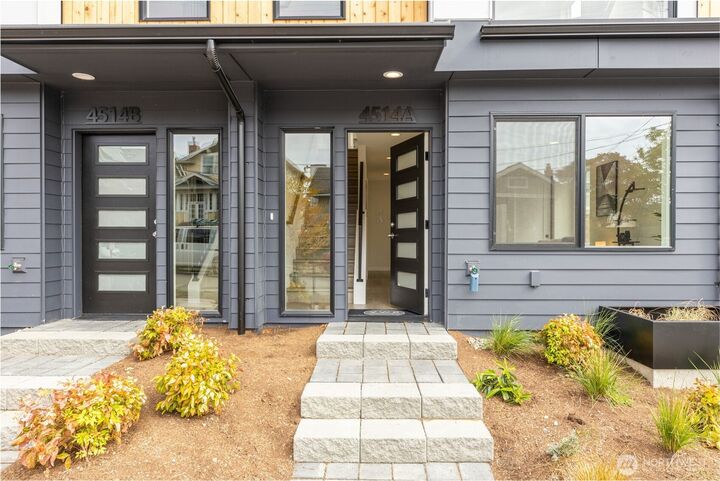 Property Photo: 4514 A Corliss Avenue N WA 98103