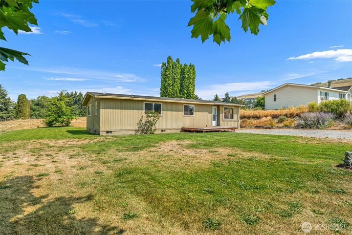 Property Photo:  2601 NW Boston Ave  WA 98802 