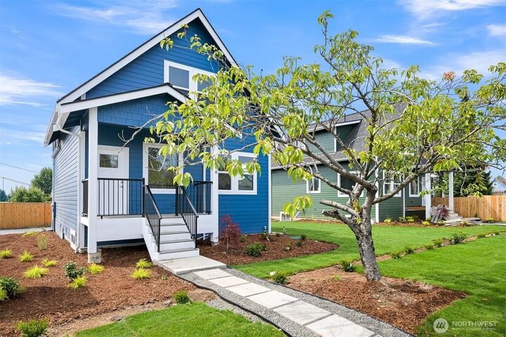 Property Photo: 508 Alabama Street WA 98225
