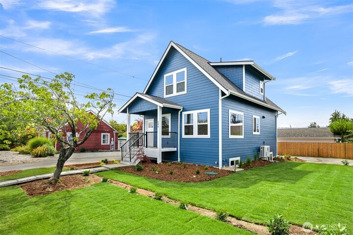 Property Photo:  508  Alabama Street  WA 98225 