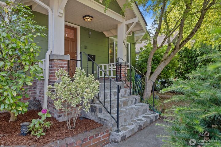 Property Photo:  6412  17th Avenue NW  WA 98107 
