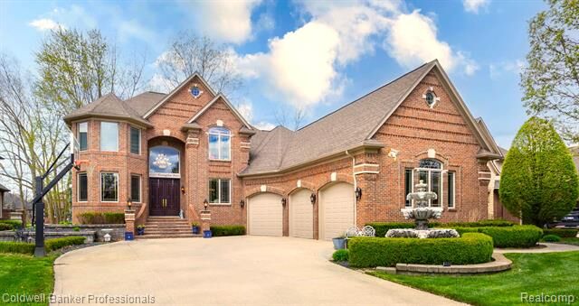 Property Photo:  57177 Covington Drive  MI 48094 