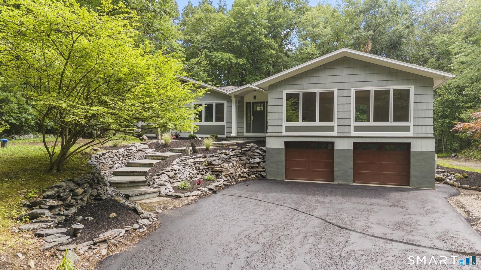 Property Photo:  20 Morris Road  CT 06525 