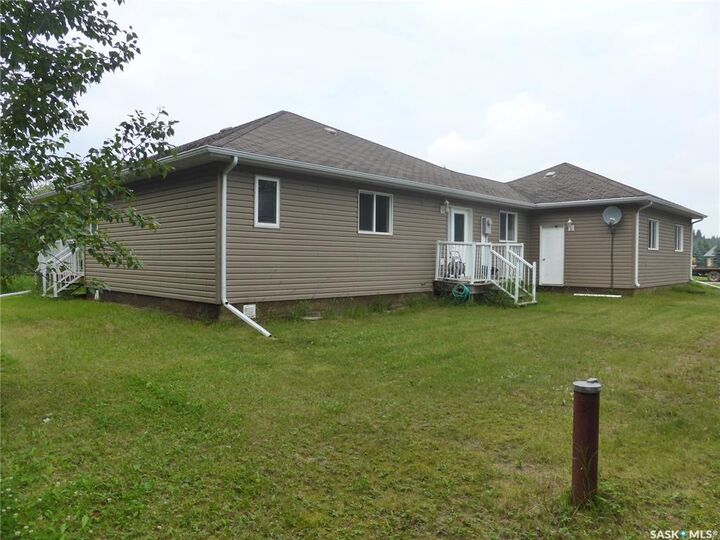 Property Photo: 400 Birch Bay SK S0M 2T0