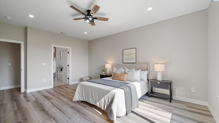 Property Photo:  215622 E SR 397  WA 99337 