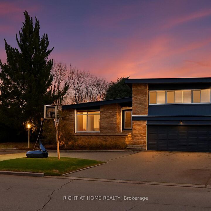 Property Photo:  40 Heathview Avenue  ON M2K 2C1 