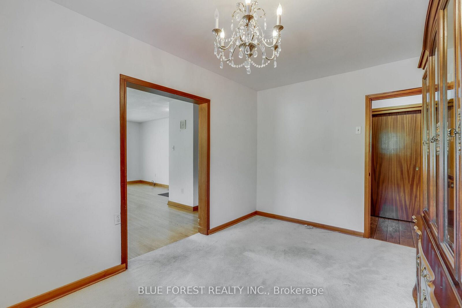 Property Photo:  1201 Patann Drive  ON N5V 2J3 