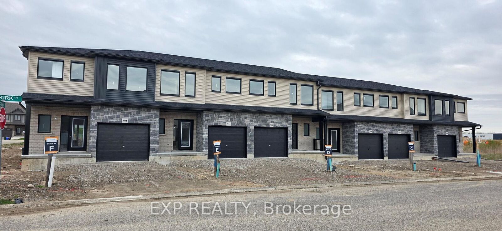 Property Photo: 1928 Dunkirk Avenue ON N4T 0L7