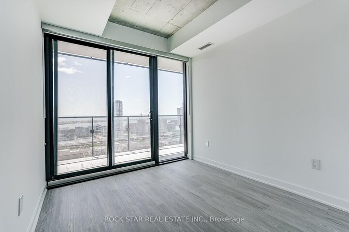 Property Photo:  284 King Street E 2802  ON M5A 1K4 