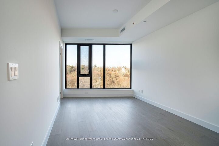 Property Photo:  160 Kingsway Crescent 509  ON M8X 0B5 