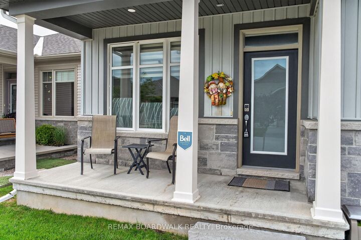 Property Photo:  522 Ace Street  ON K2V 0E8 