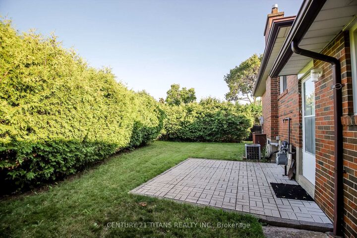 Property Photo: 9 Minos Crescent ON M1G 3P8